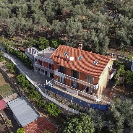 Agriturismo La Rocca San Bartolomeo Al Mare Eksteriør billede